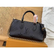 루이비통 24 온더고 이스트 웨스트 M23698 수작업버전 25x13x10cm