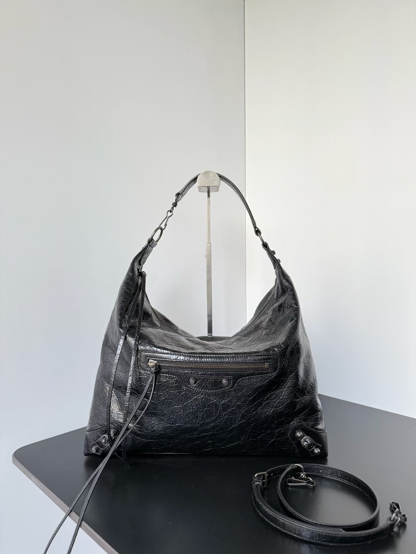 발렌시아가 르시티 호보  37x35x11cm