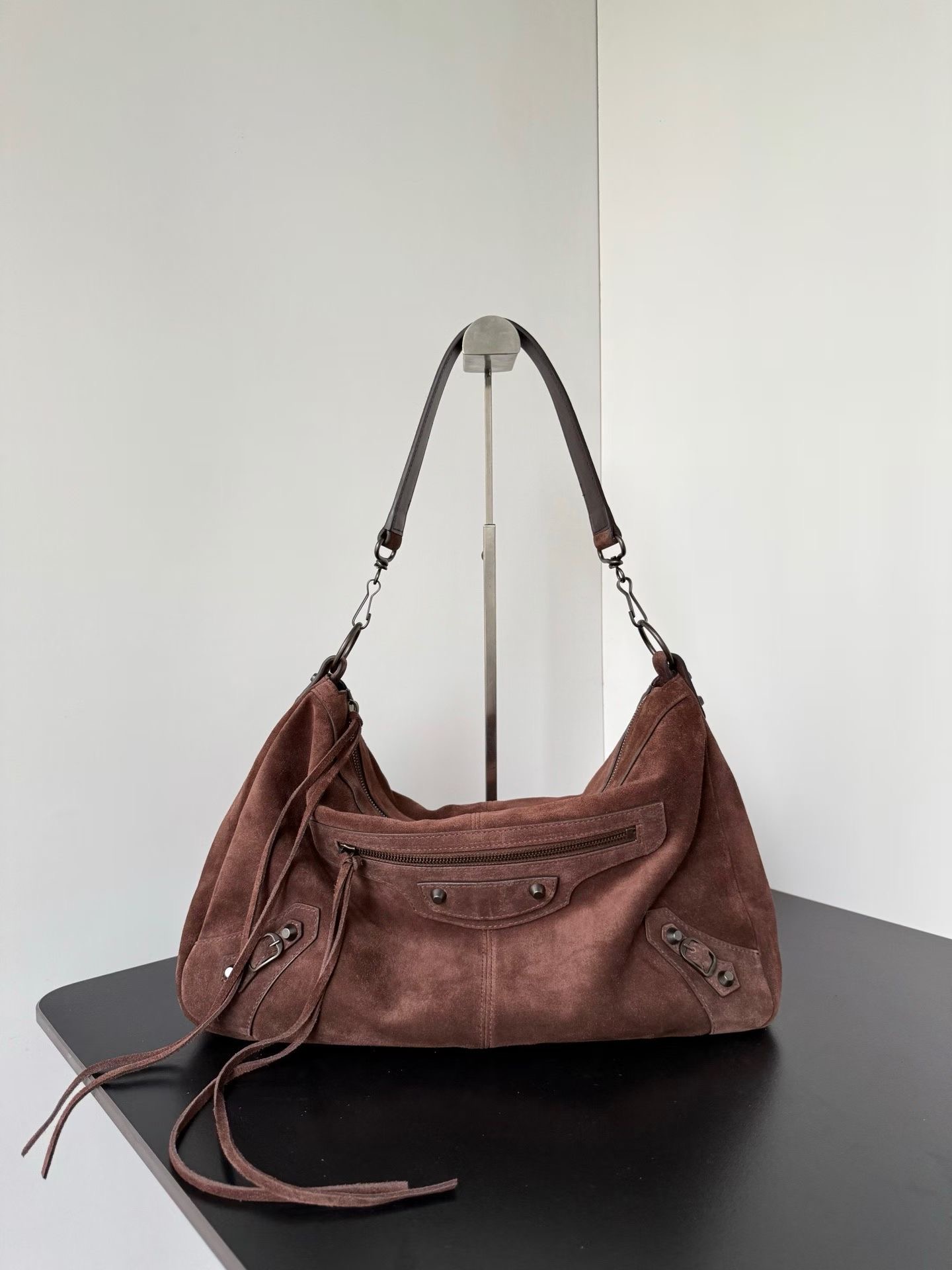 발렌시아가 르시티 호보 39x26x16cm